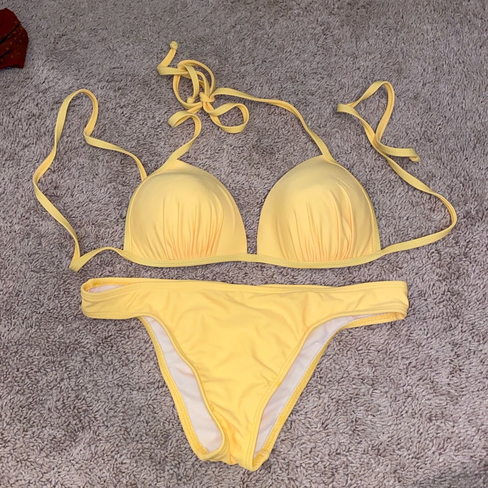 Yellow Bikini!!!